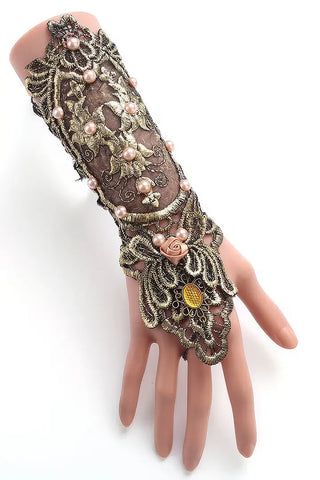 Victorian Elegance - Ornate Lace Glove